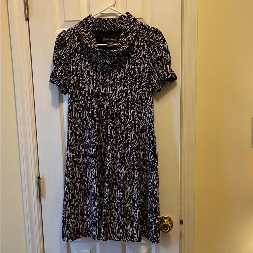 Jessica Howard Black and White Short Sleeve Cowl Neck Midi Dress